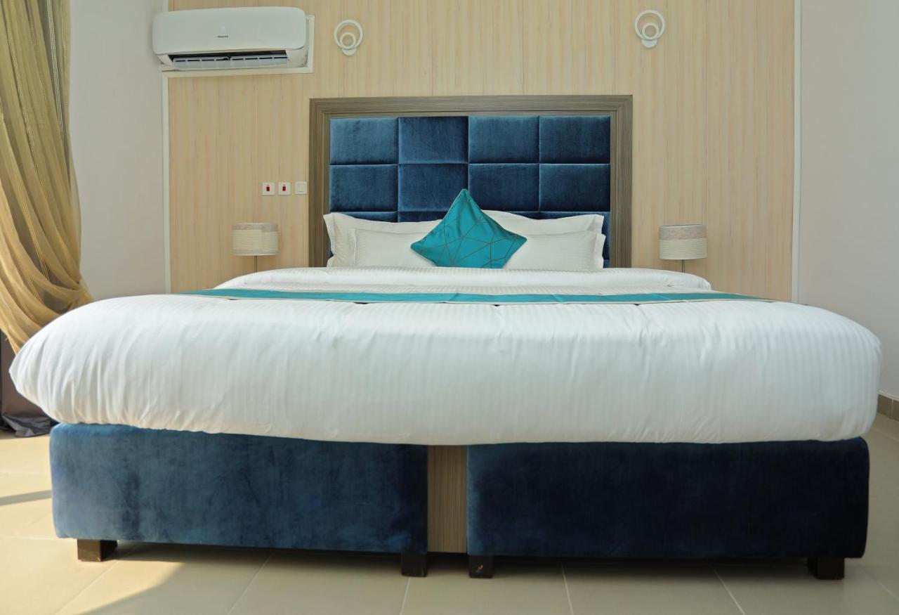 Riviera Suites Лагос Экстерьер фото