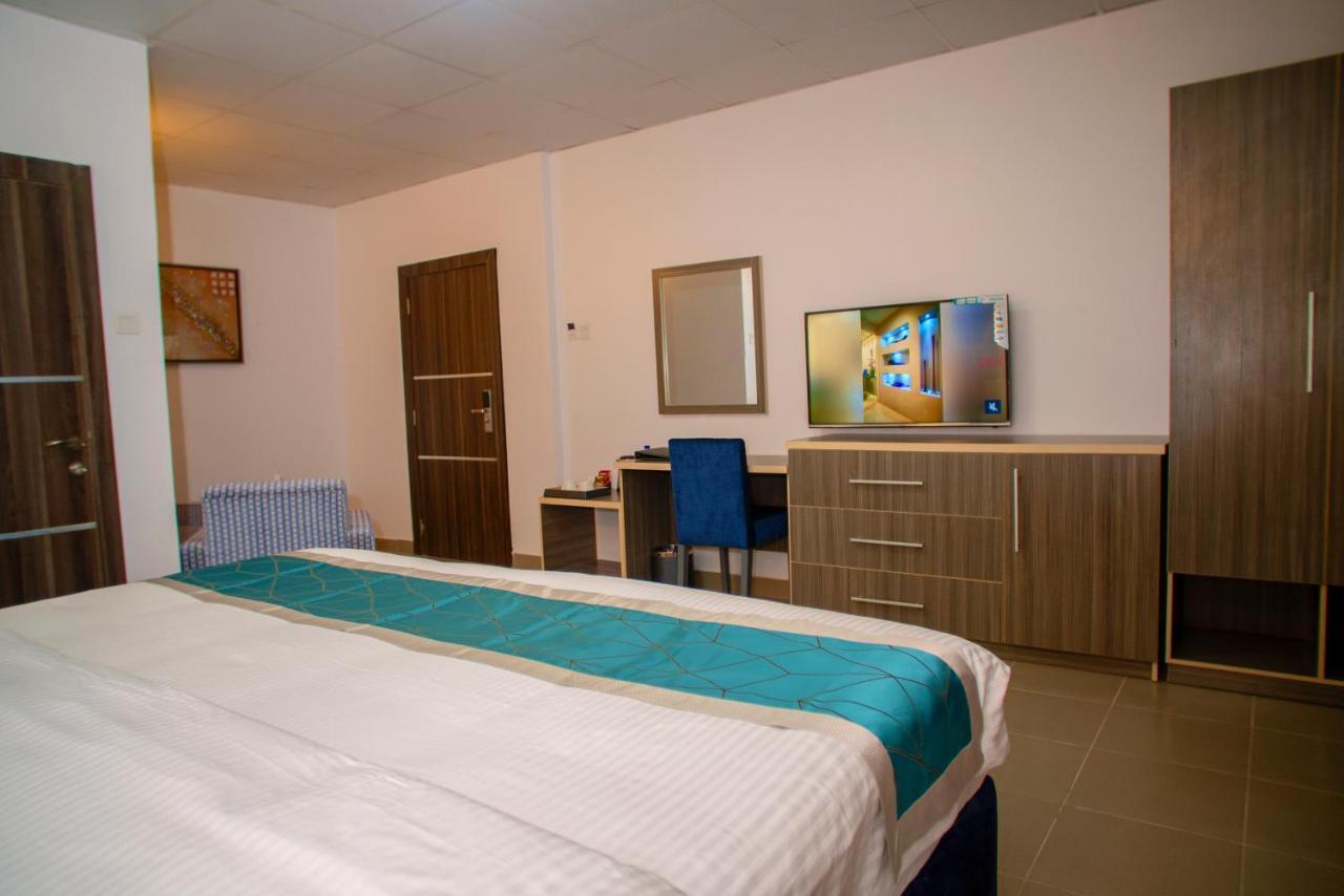 Riviera Suites Лагос Экстерьер фото