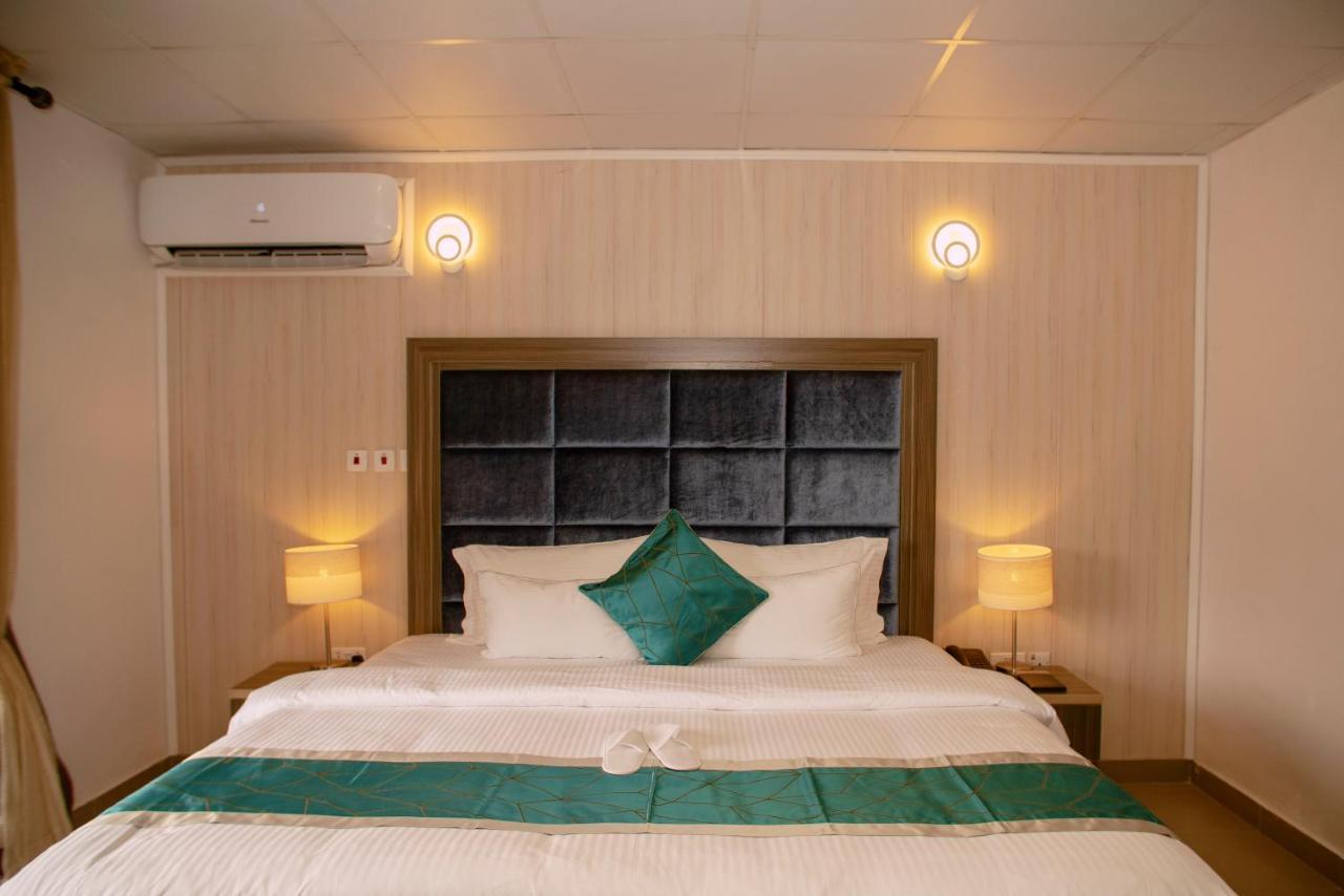 Riviera Suites Лагос Экстерьер фото