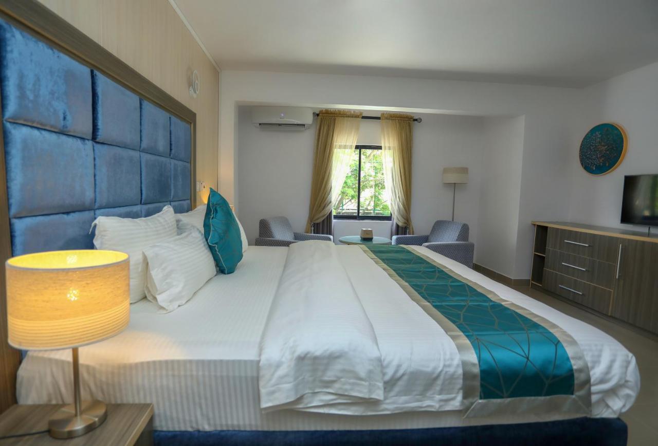 Riviera Suites Лагос Экстерьер фото