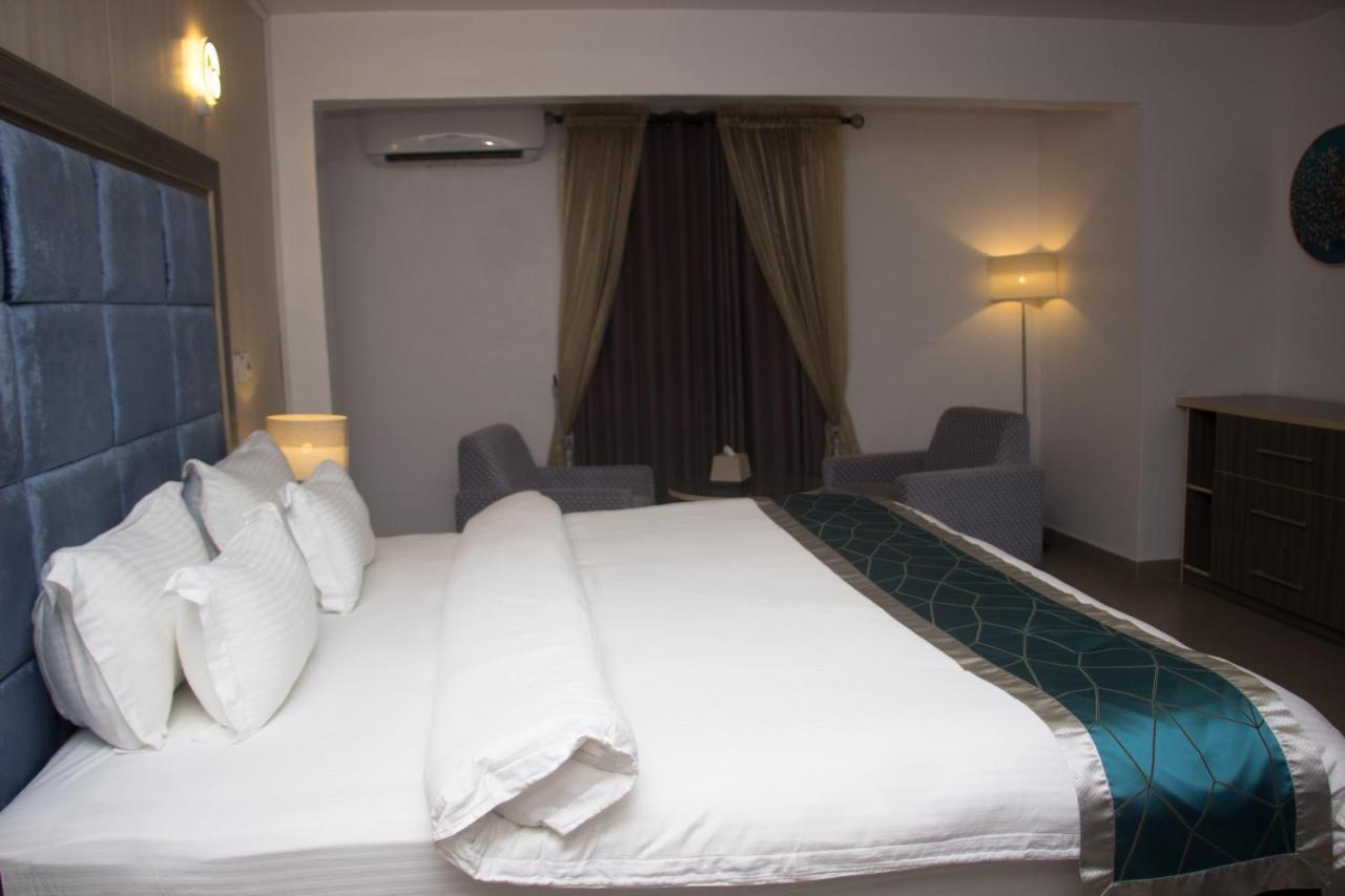 Riviera Suites Лагос Экстерьер фото